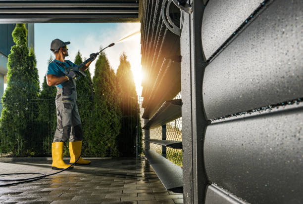 Best Spring Cleaning  in Colfax, WI